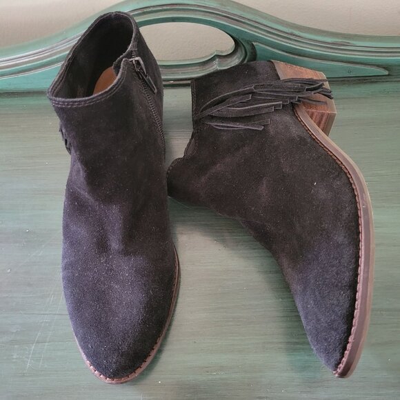 Lucky Brand 7M Black Suede Leather Booties FELISIE Ankle Boots Western - Picture 1 of 8